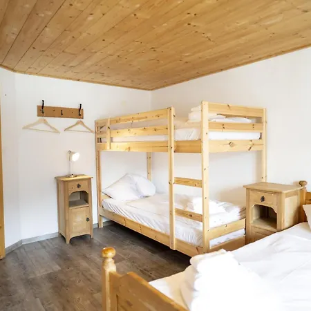 Holiday home Chasa Macun Tschlin